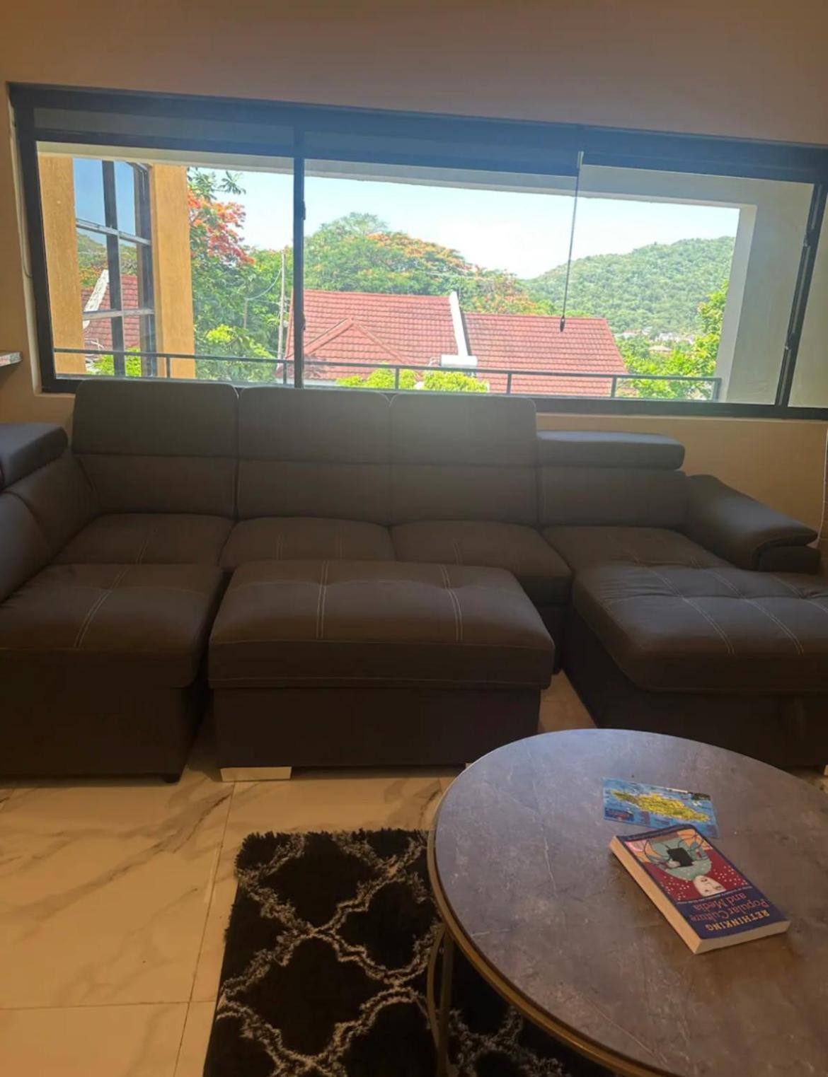 J Luxury Stay In 킹스톤 외부 사진